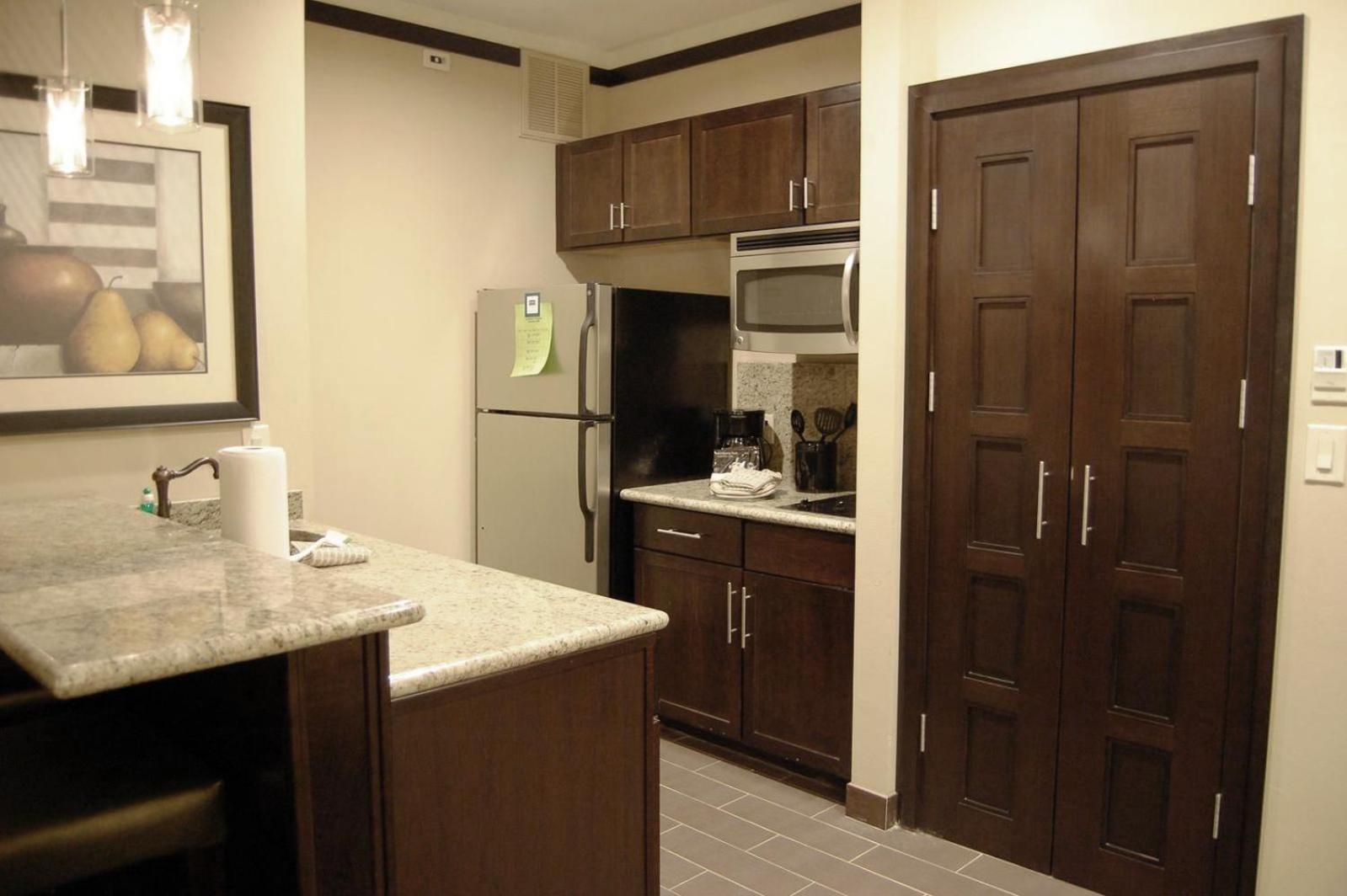 One-Bedroom Suite,1271742118:JPEG